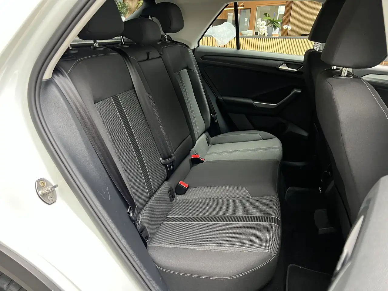 Volkswagen T-Roc 2.0TDI Life IQ-Drive DSG Navi ACC CarPlay, миниатюра 29