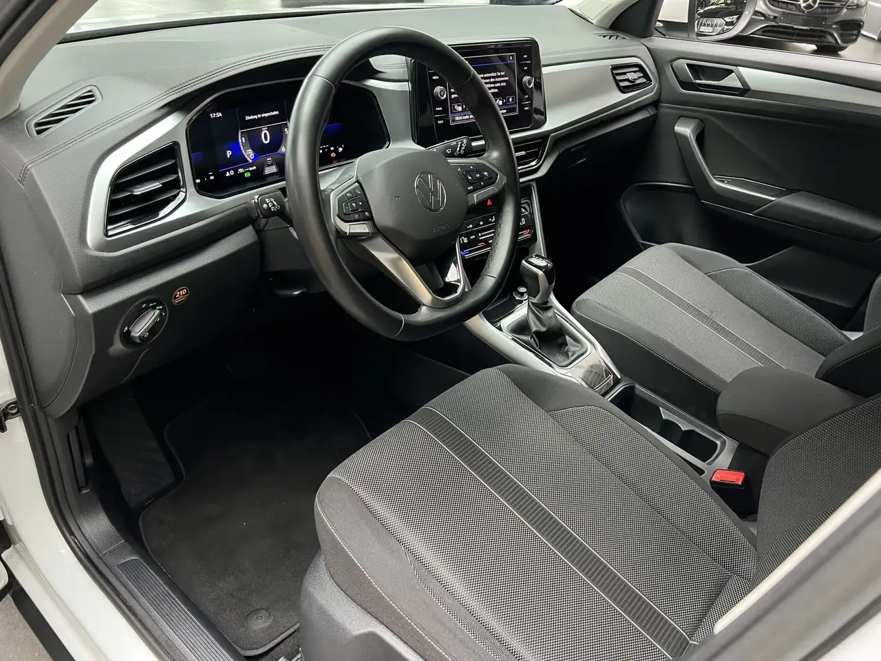 Volkswagen T-Roc 2.0TDI Life IQ-Drive DSG Navi ACC CarPlay, миниатюра 3