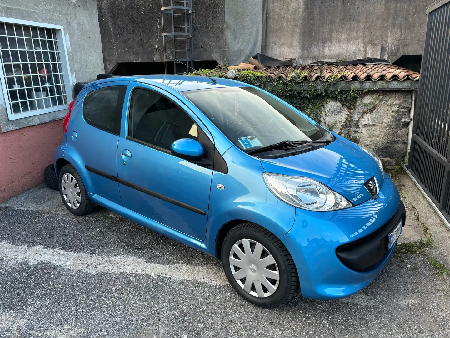 Peugeot 107 5p 1.0 12v Desir Blu/Azzurro - 1