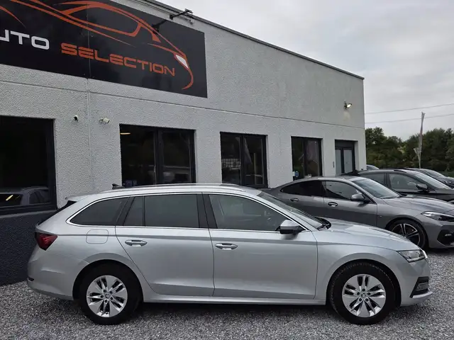 Skoda Octavia view 7