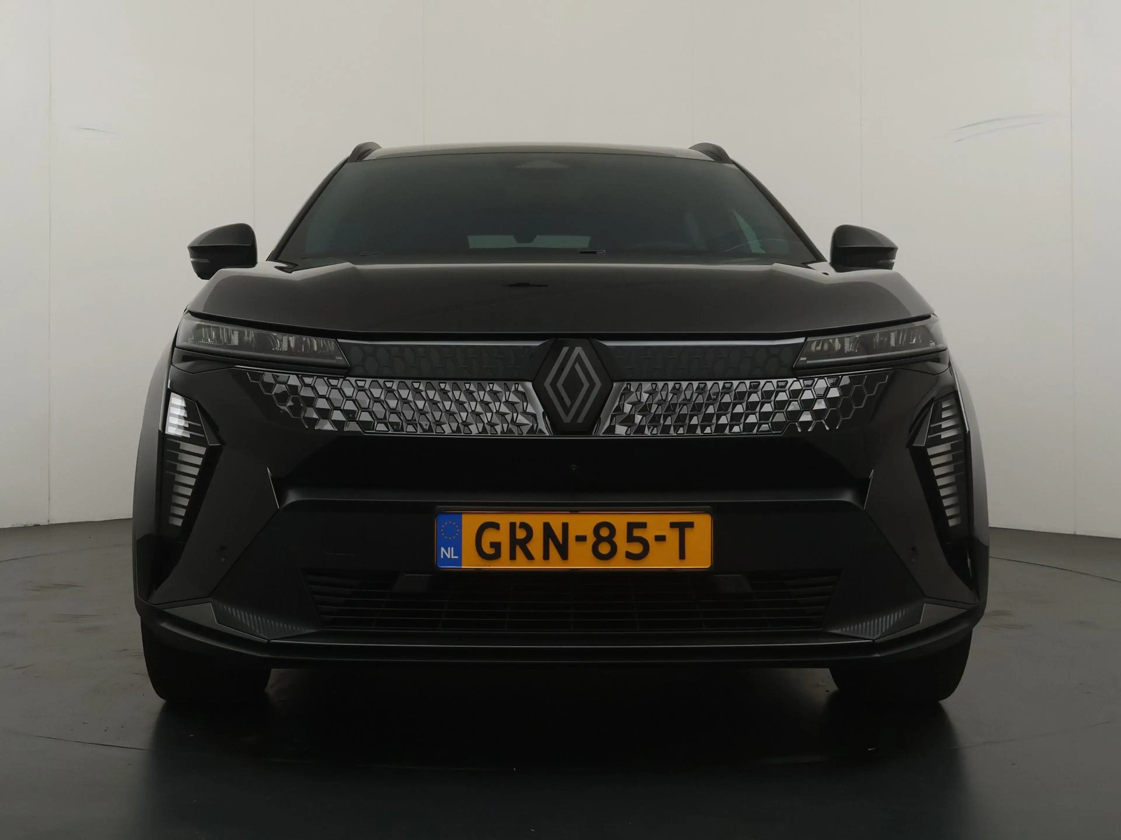 Renault Scenic E-Tech esprit Alpine 220 pk long range | Harman Ka — photo 8