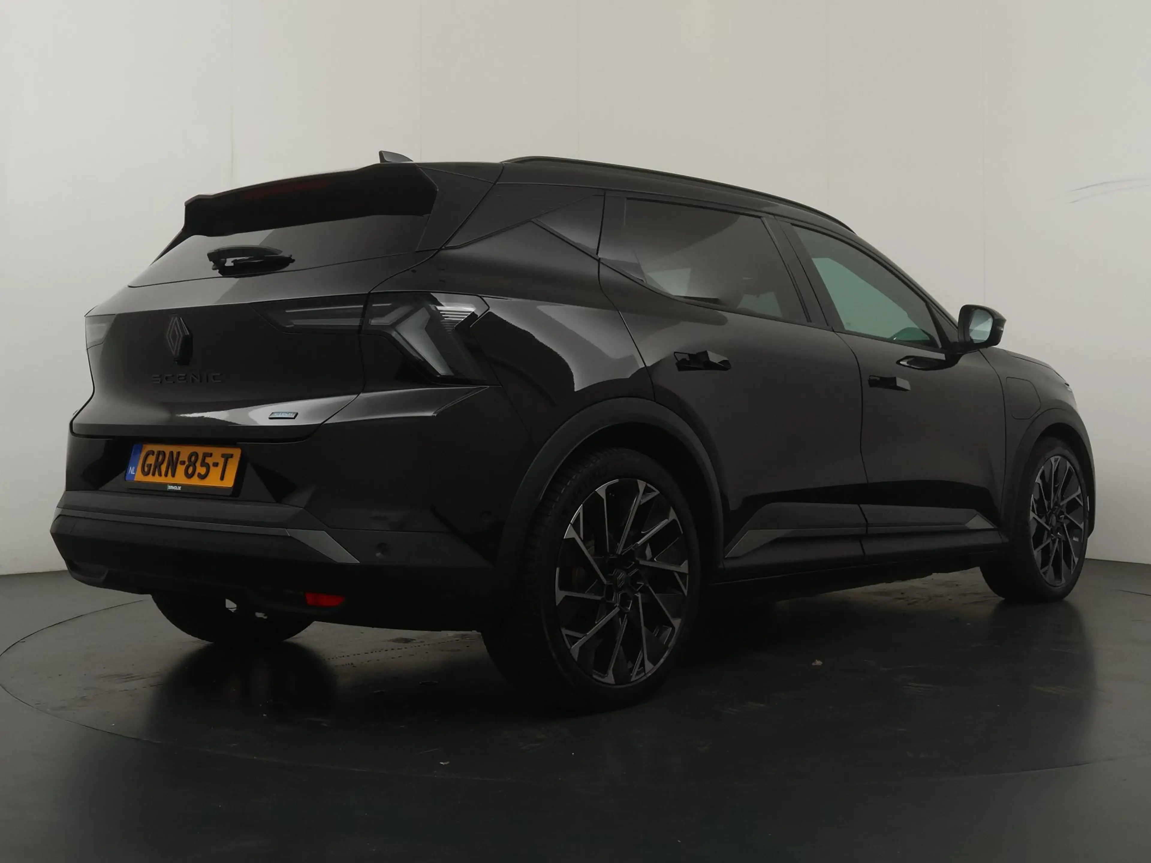 Renault Scenic E-Tech esprit Alpine 220 pk long range | Harman Ka — photo 5