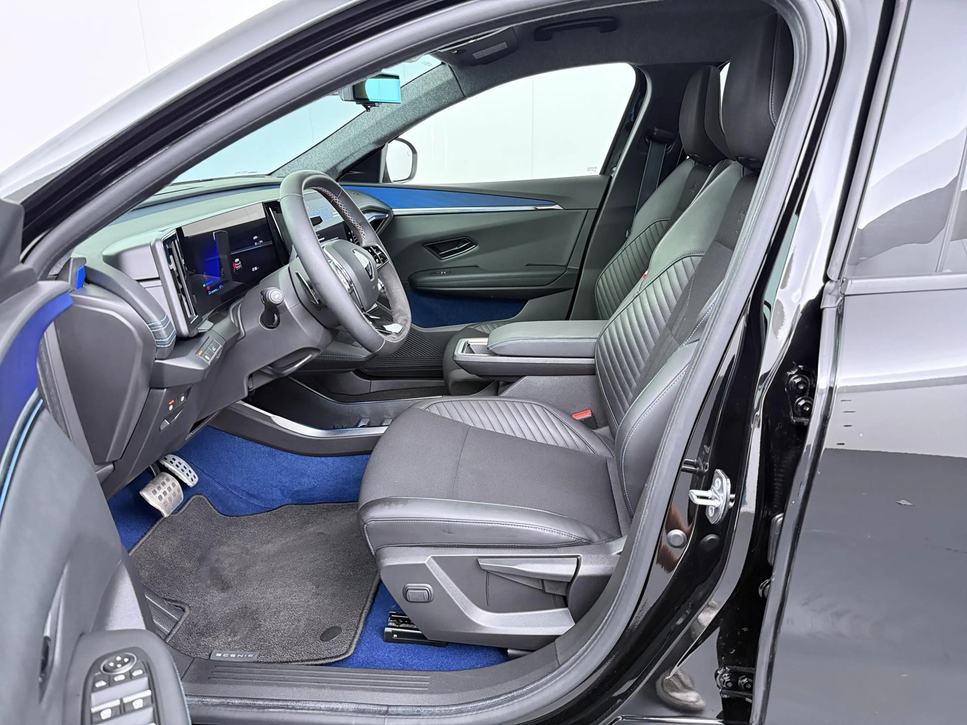 Renault Scenic E-Tech esprit Alpine 220 pk long range | Harman Ka — photo 13