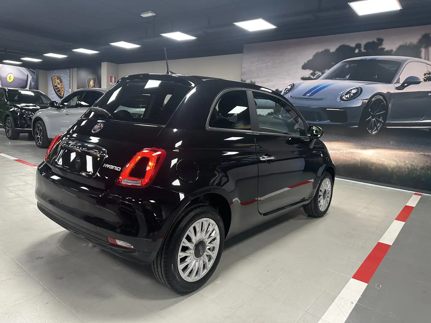 Fiat 500 500 III 2015 1.0 hybrid Dolcevita 70cv Schwarz - 2