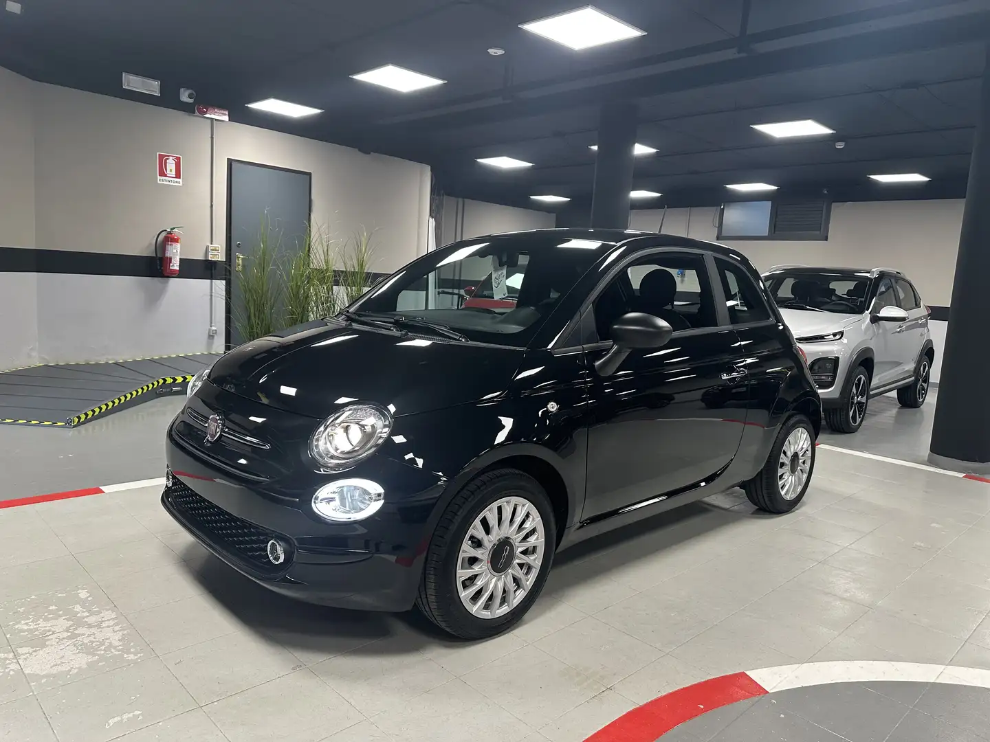 Fiat 500 500 III 2015 1.0 hybrid Dolcevita 70cv Schwarz - 1