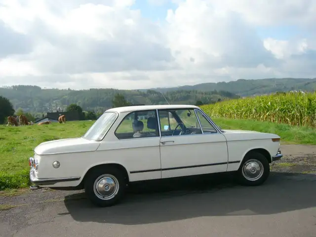 BMW 2002 1802 - Rundleuchter, chamonix, TÜV neu, H-Zulassung, viele Neuteile