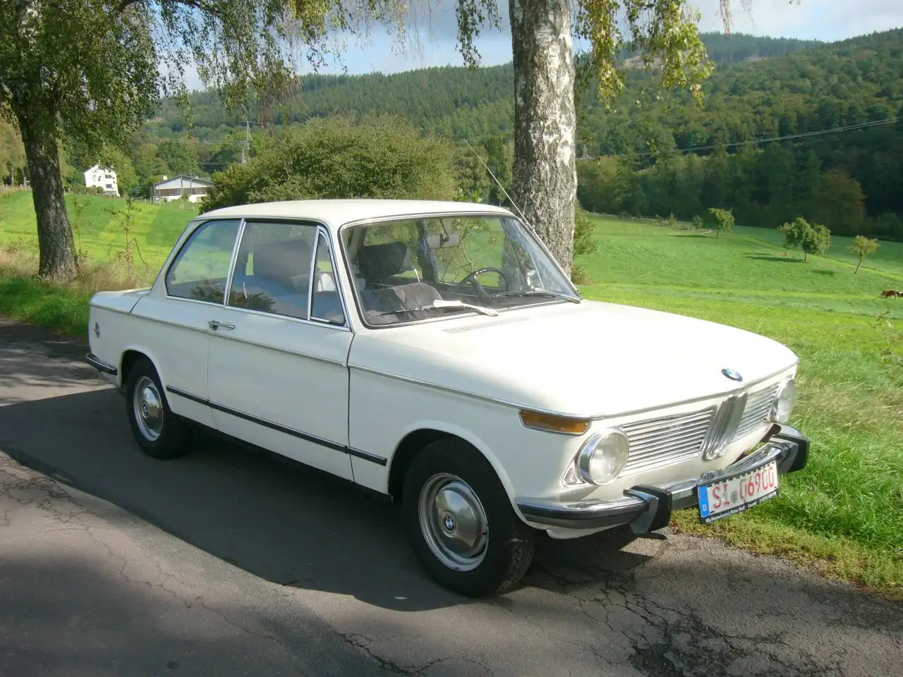 BMW 2002 1802 - Rundleuchter, chamonix, TÜV neu, H-Zulassung, viele Neuteile, foto 2