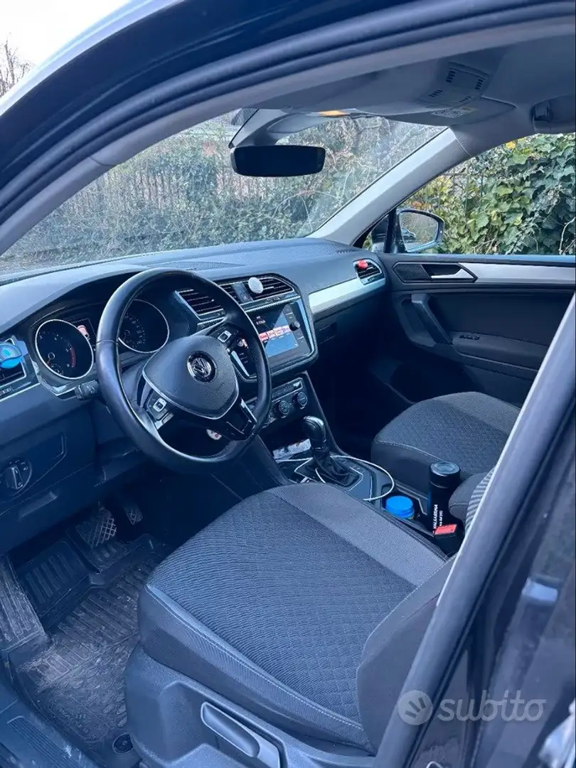 Volkswagen Tiguan Tiguan II  2.0 tdi Advanced R-Line E Pack 50cv dsg Nero - 2