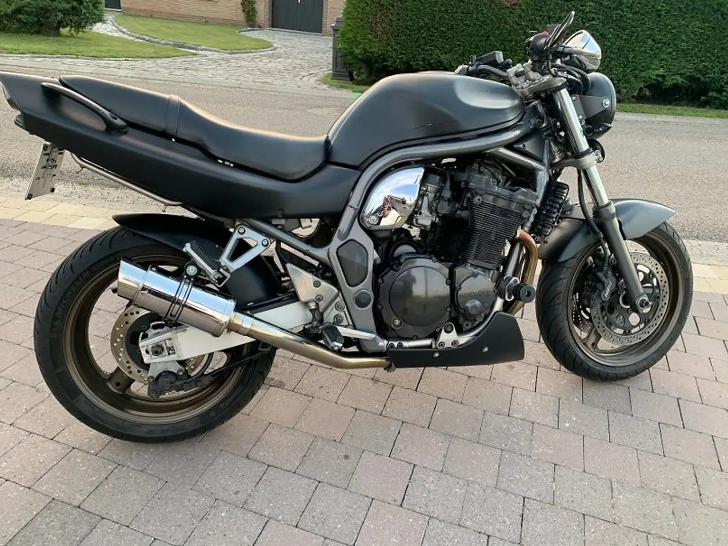 Suzuki Bandit 1200 Negru - 1