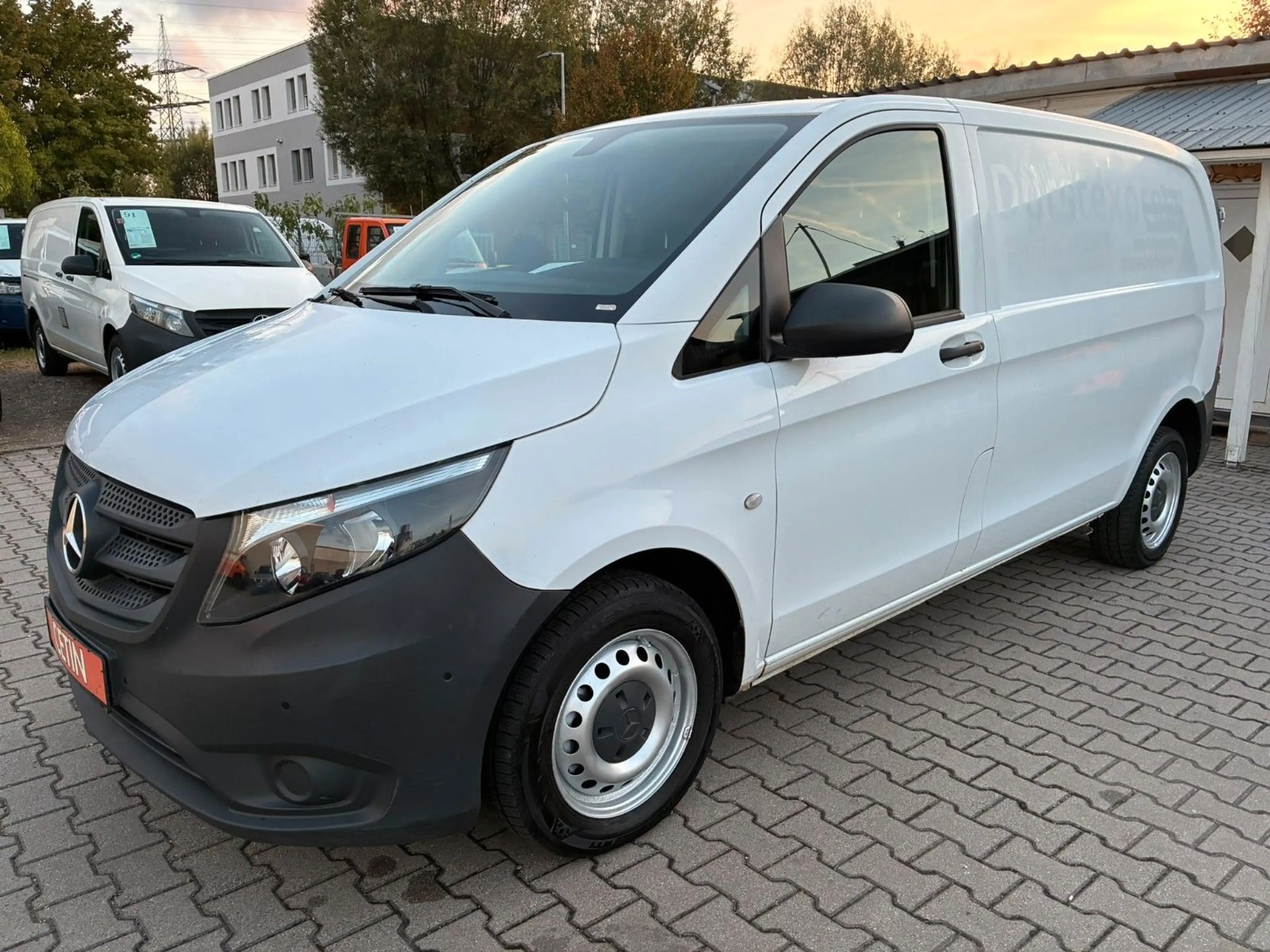 Mercedes-Benz Vito Kasten 111 CDI FWD kompakt — photo 3
