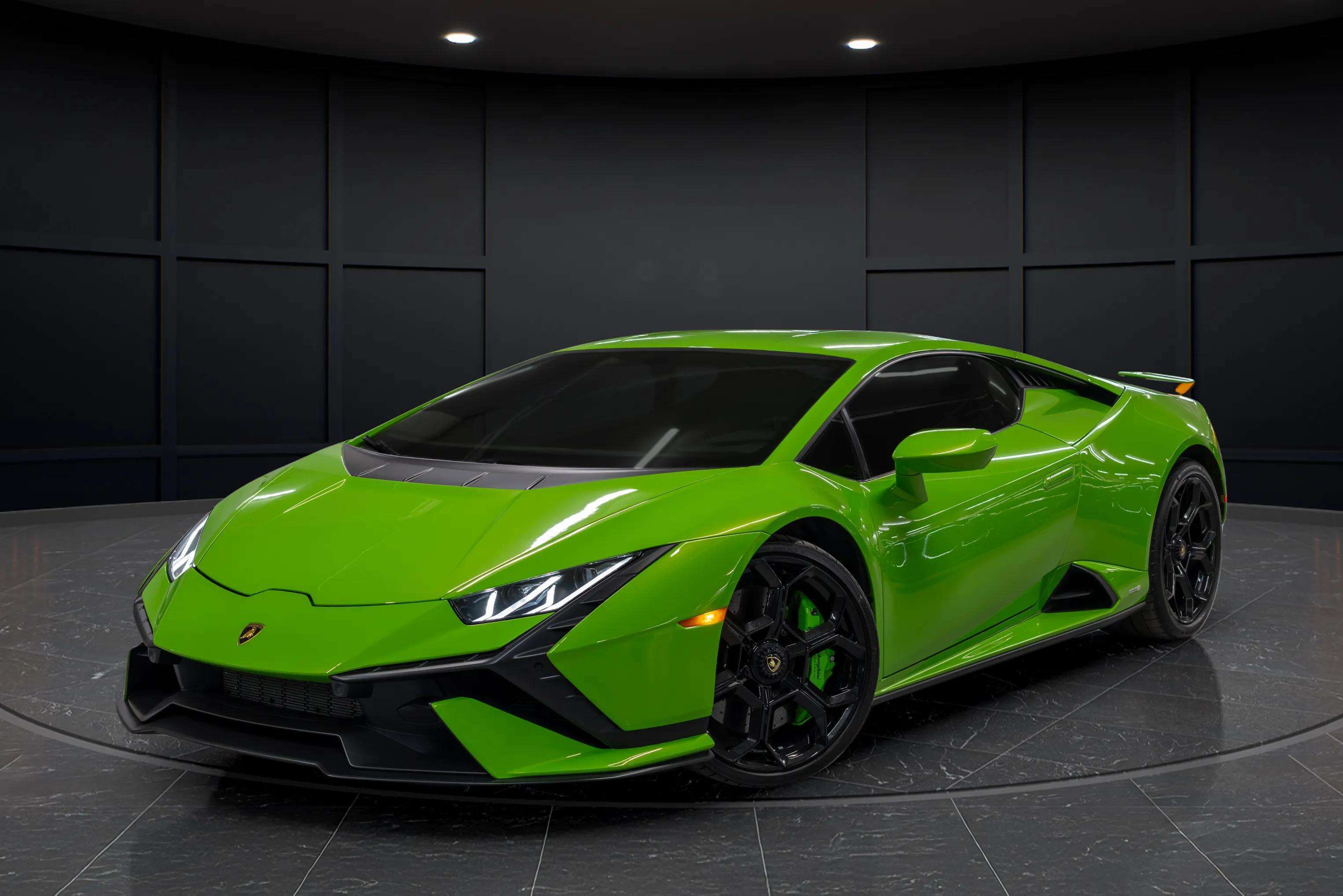 2023 Lamborghini Huracan Tecnica