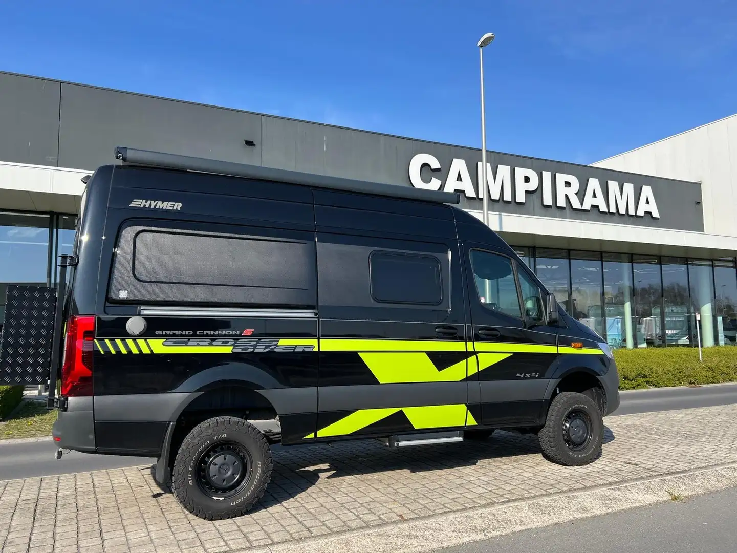 Hymer/Eriba Grand Canyon S CrossOver 4x4 Schwarz - 2
