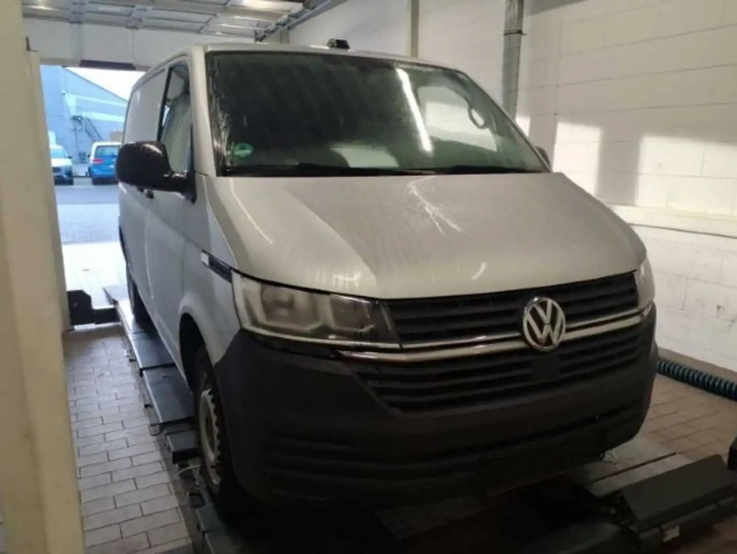 Volkswagen T6.1 Transporter T6.1 Kasten 2.0 l TDI DSG *RFK*PDC*ACC*NAVI* Silber - 2