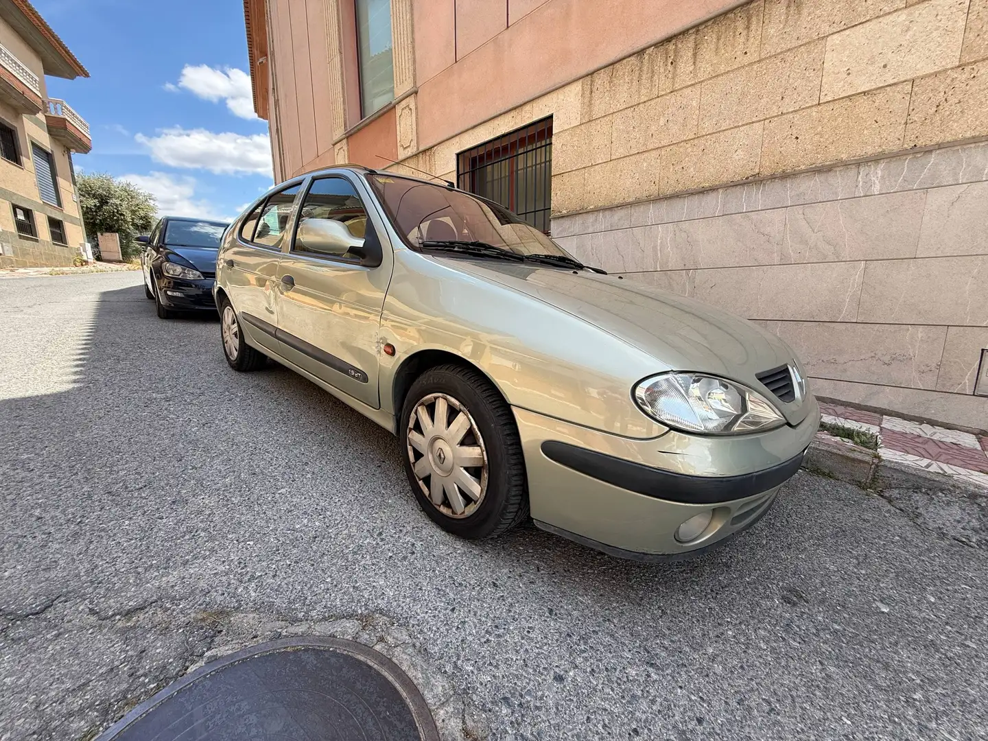 Renault Megane Mégane Break 1.9dTi Authentique Authentique Beige - 2
