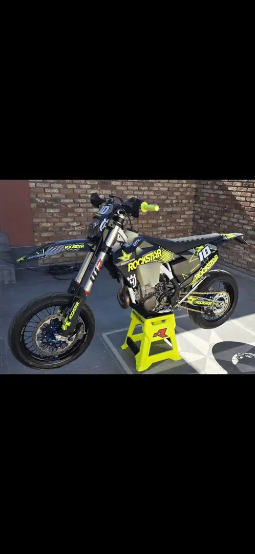 Husqvarna FE 450 Héritage Negro - 2