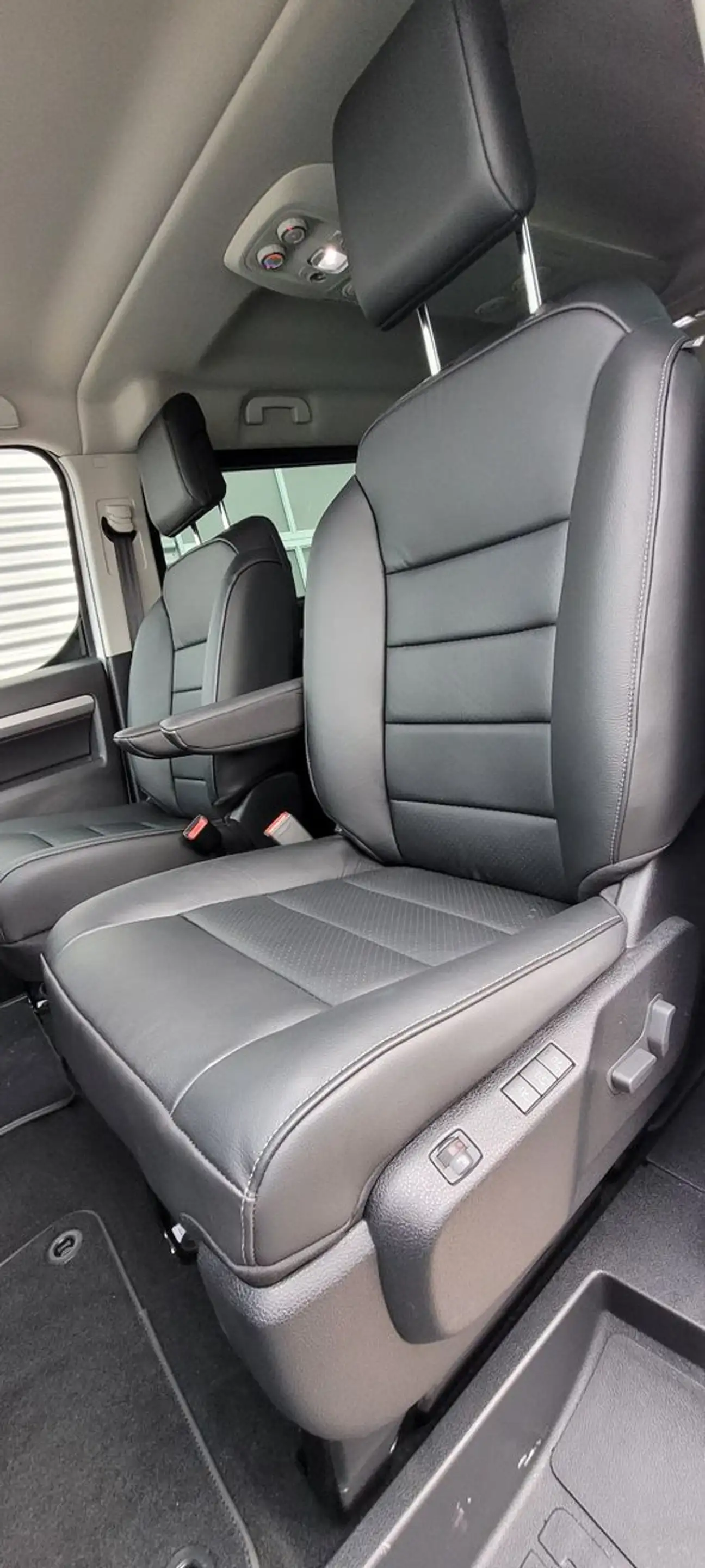 Fiat Ulysse 180 BlueHDi L3 Top - 8 Sitzer — photo 12