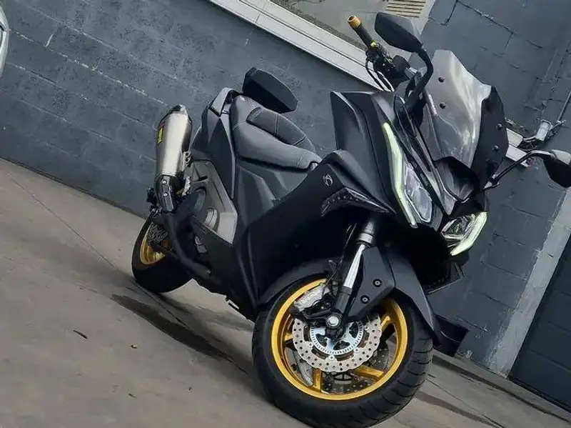 Kymco AK 550 - foto 3