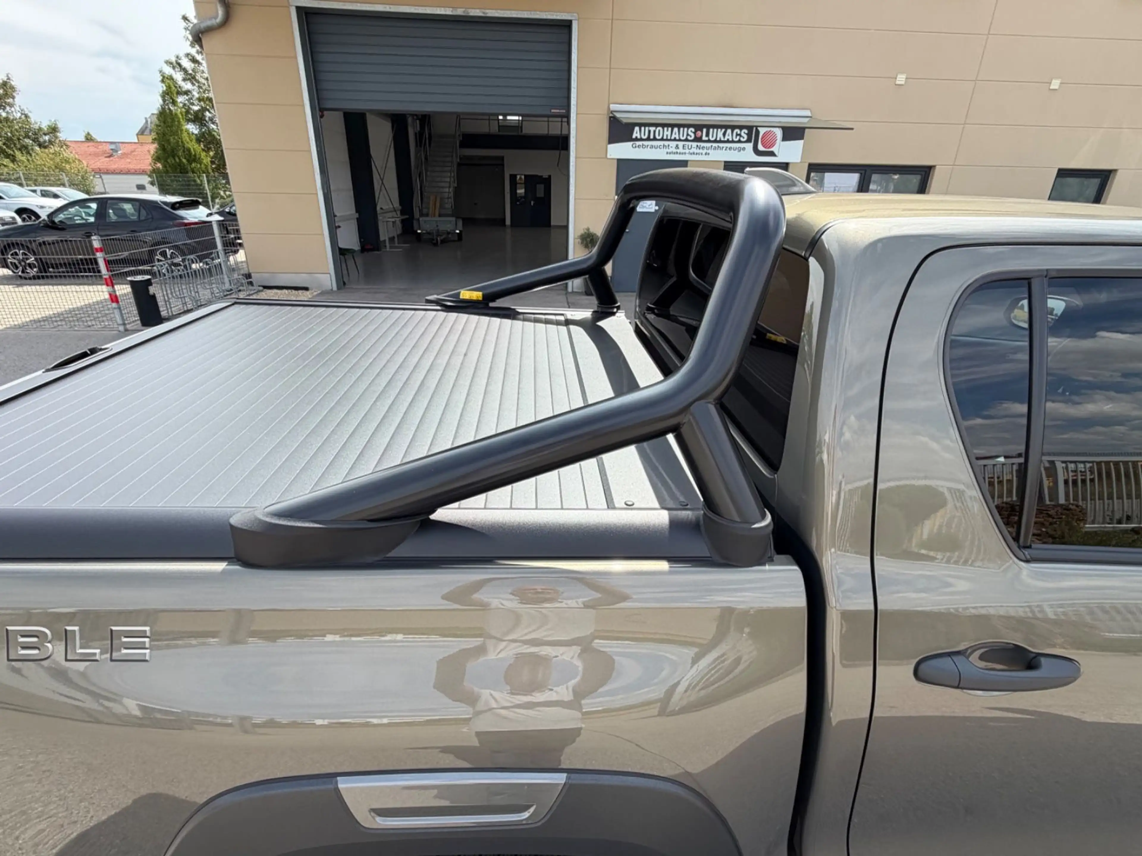 Toyota Hilux Double Cab INVICIBLE 4x4 Rollo & Bügel*AHK — photo 15