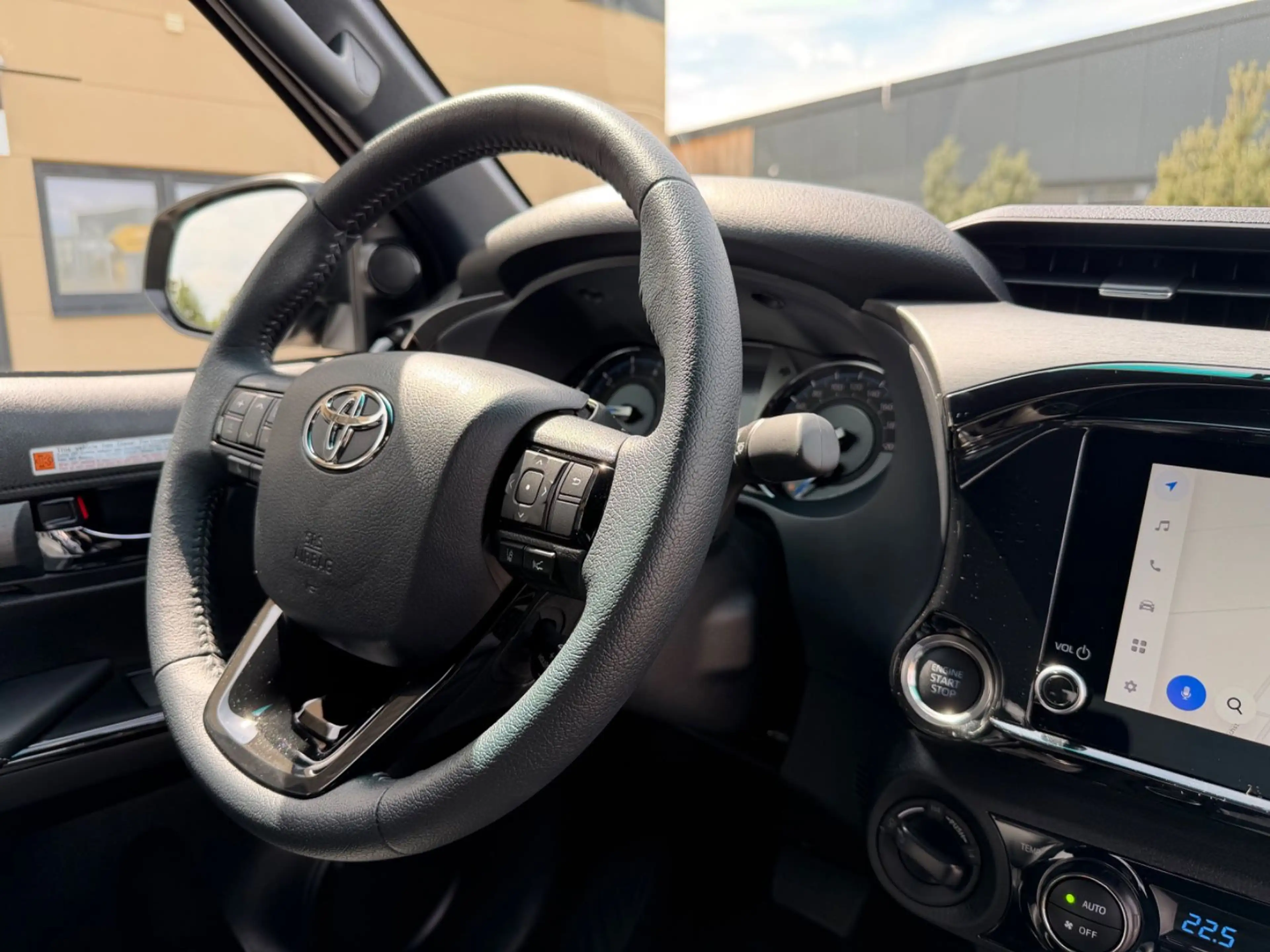 Toyota Hilux Double Cab INVICIBLE 4x4 Rollo & Bügel*AHK — photo 11