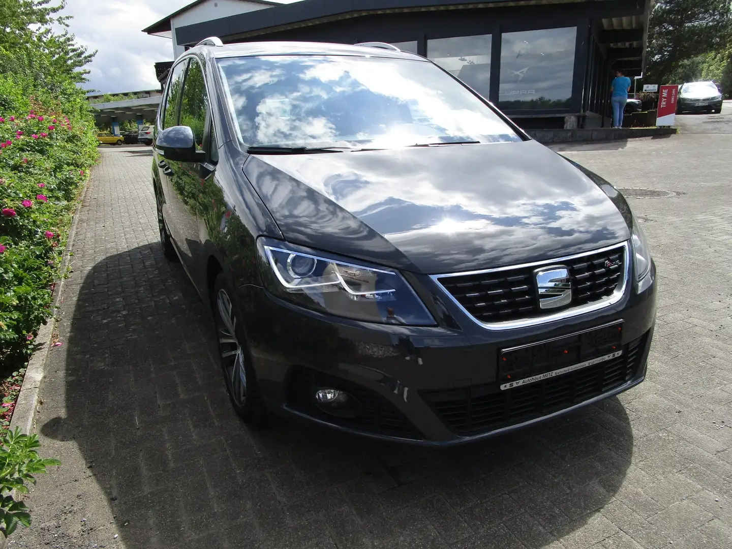 SEAT Alhambra 1.4 TSI FR-Line Grau - 2