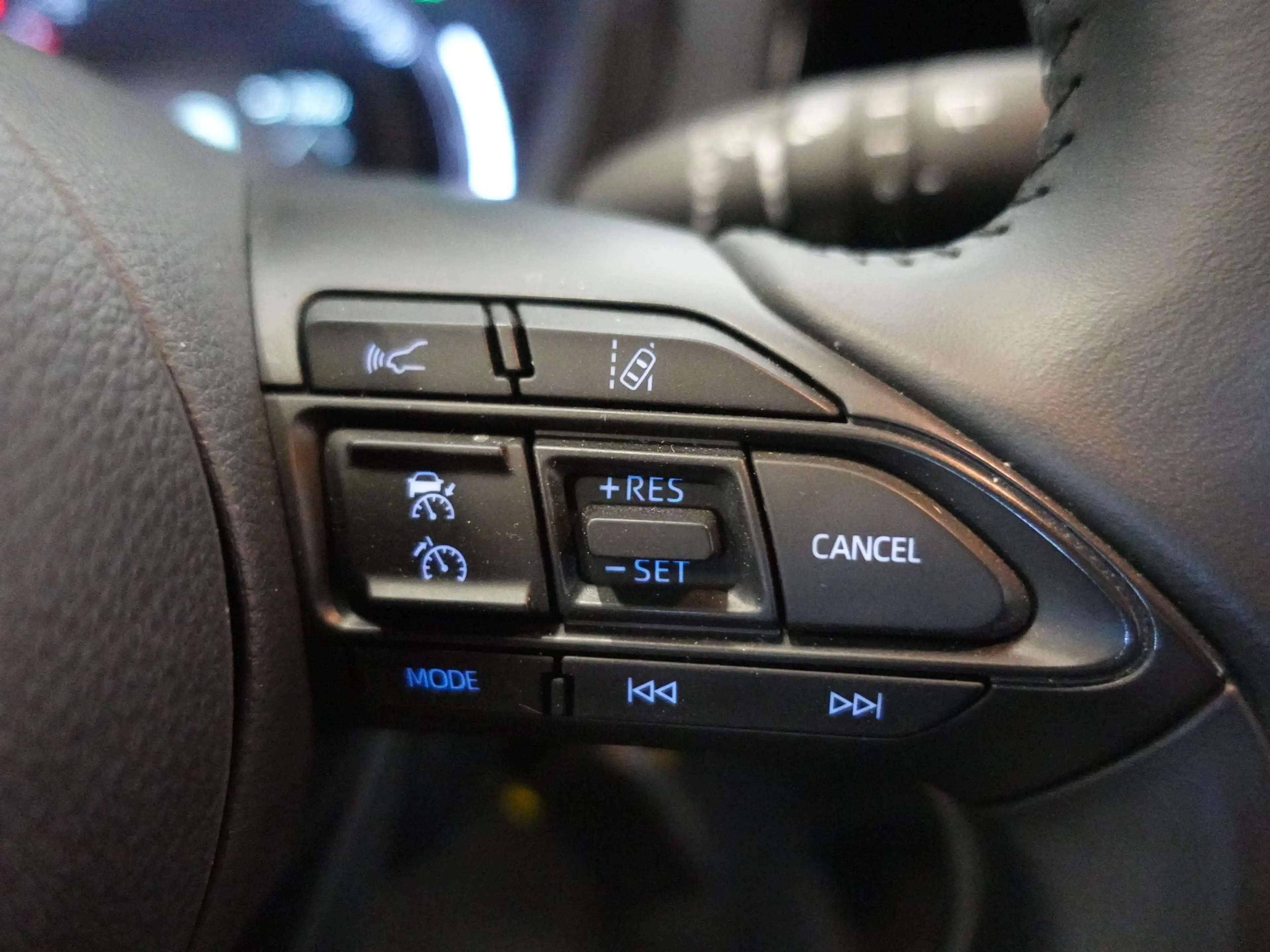 Toyota Aygo X 1.0 VVT-i S-CVT Automaat Play Airco Adaptive Cruis — photo 13