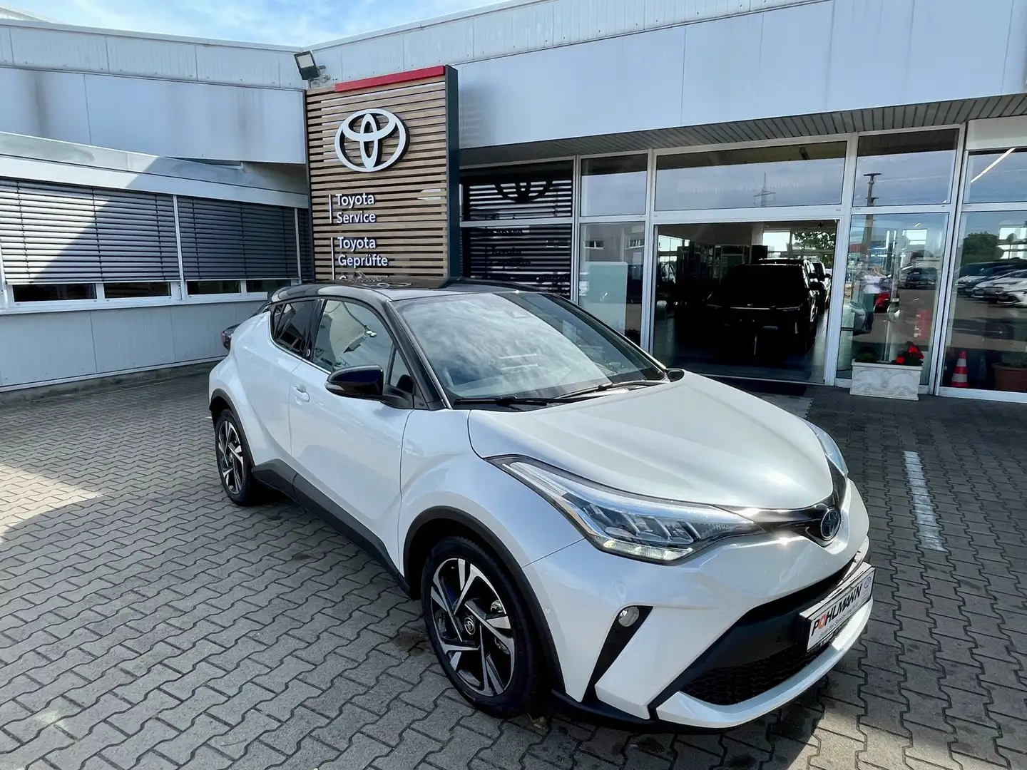 Toyota C-HR 2.0 Hybrid Team D LED*ACC*CARPLAY Blanc - 2