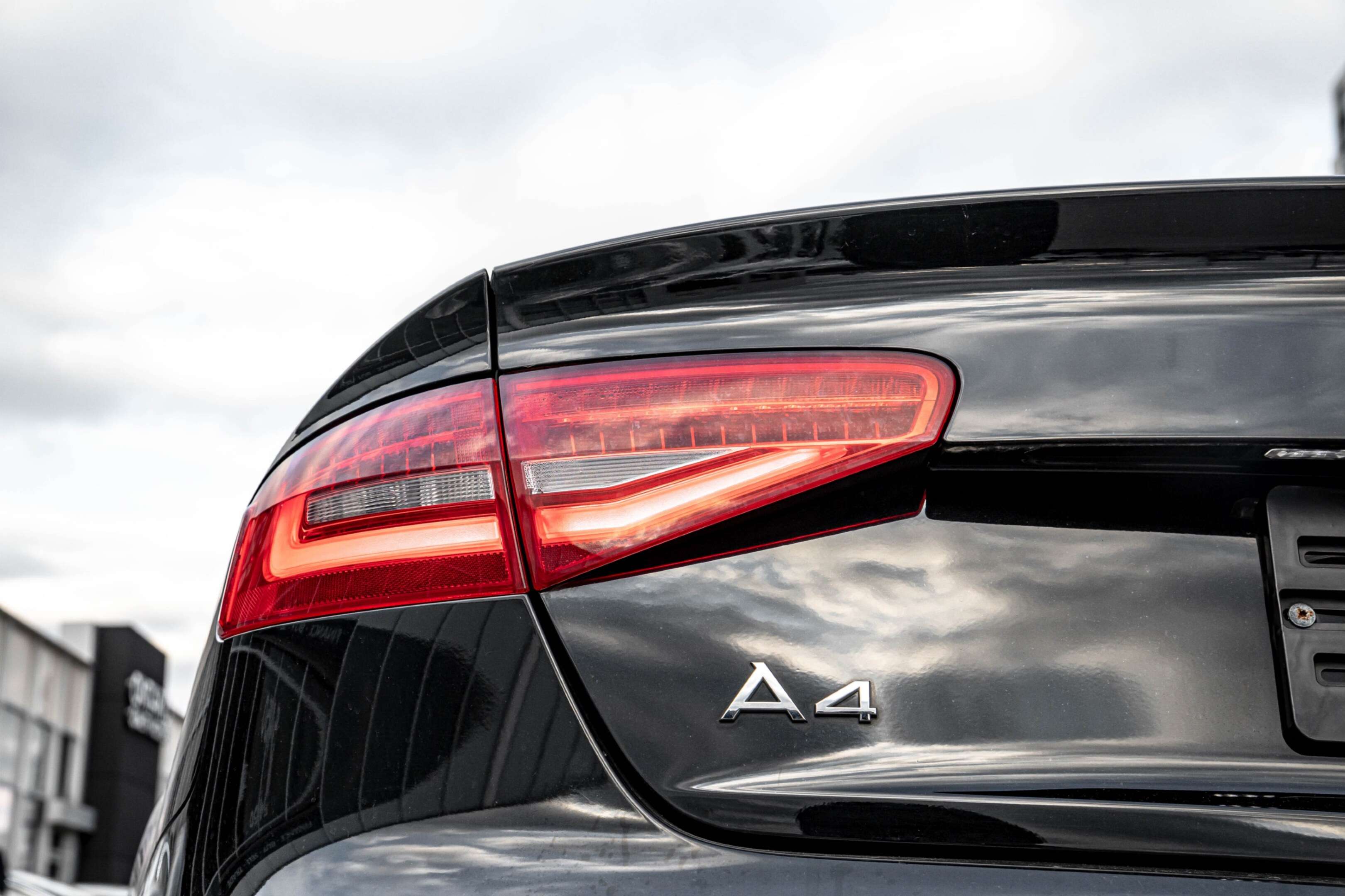 2016 Audi A4 4dr Sdn Auto Technik plus quattro thumb 40