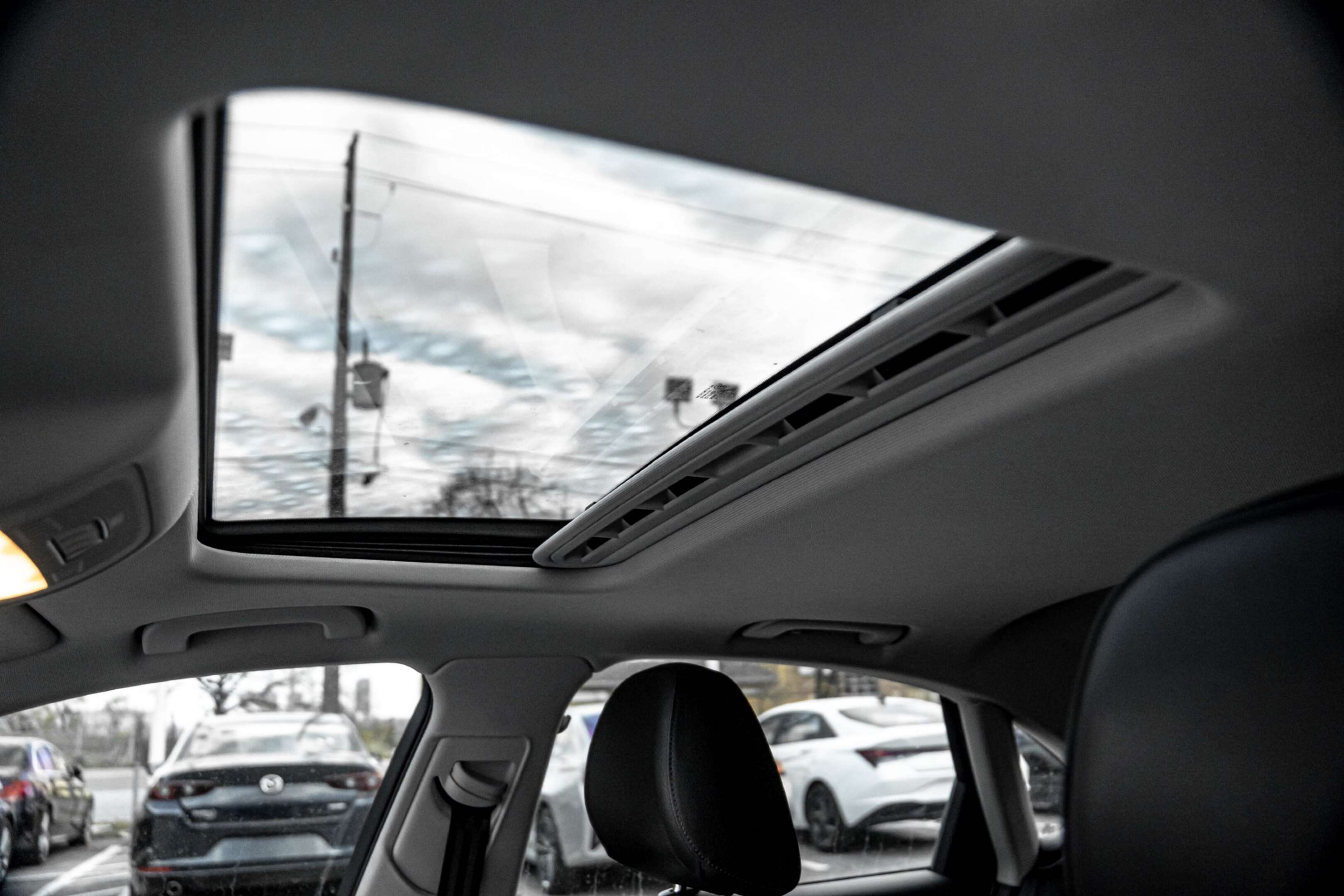 2016 Audi A4 4dr Sdn Auto Technik plus quattro thumb 48