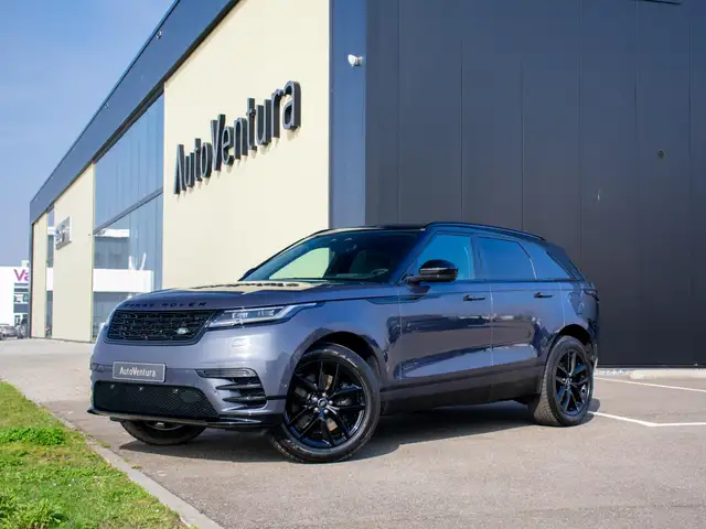 Land Rover Range Rover Velar view 2