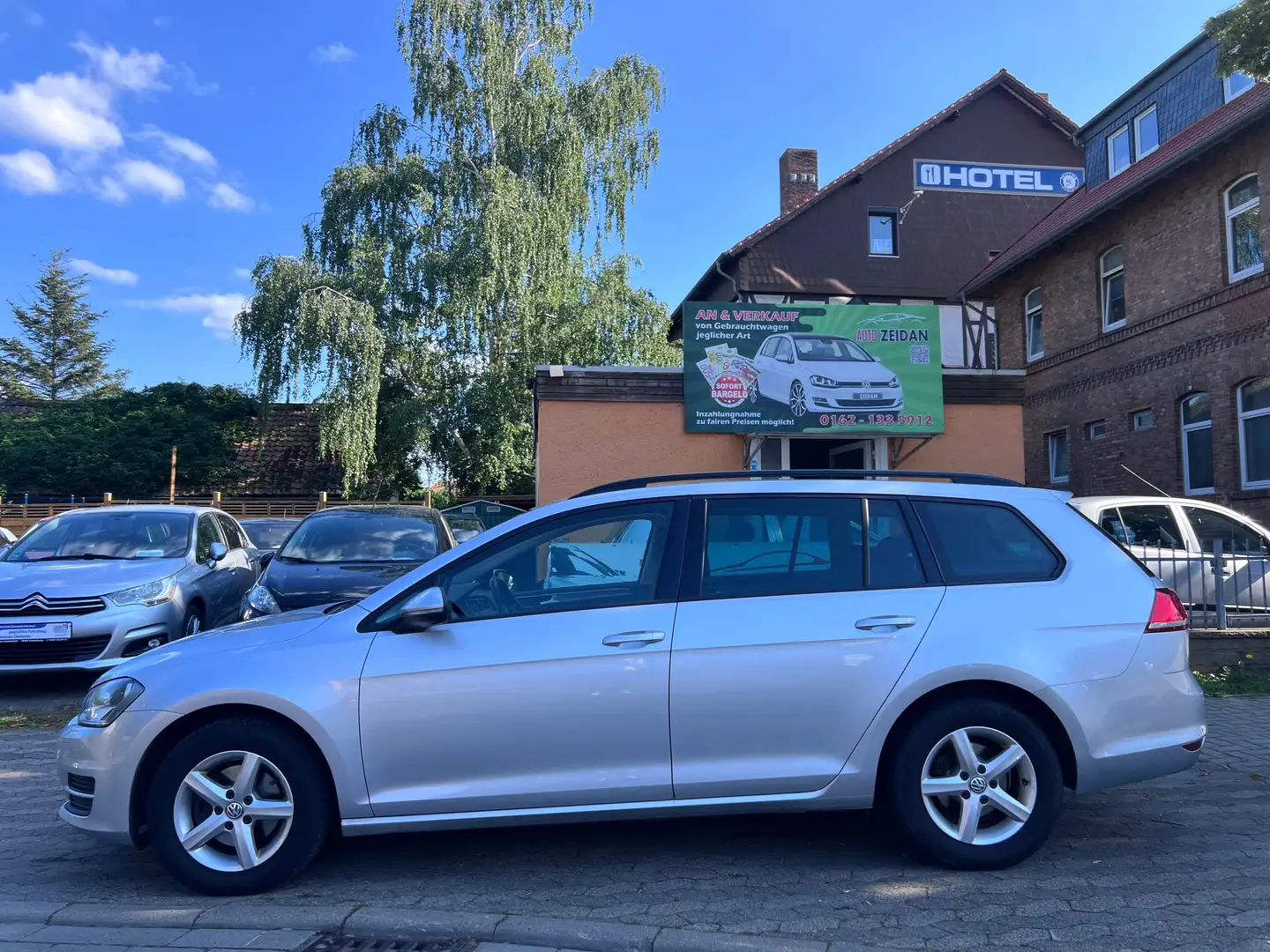 Volkswagen Golf Variant 1.6 TDI BlueMotion Technology DSG Comfortline Silber - 2