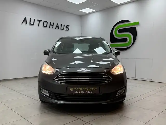 Ford Grand C-Max view 2