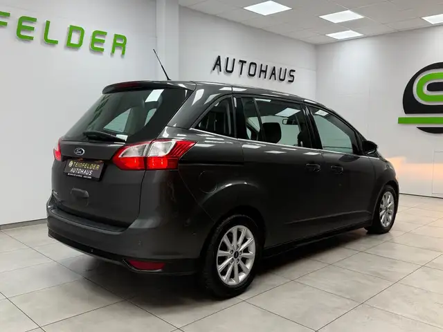 Ford Grand C-Max view 7
