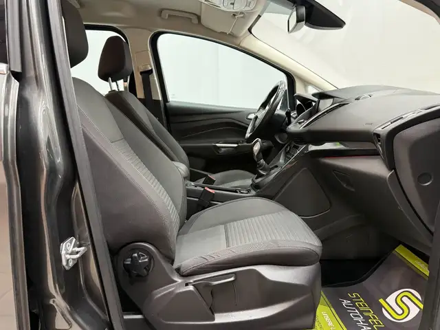Ford Grand C-Max view 11
