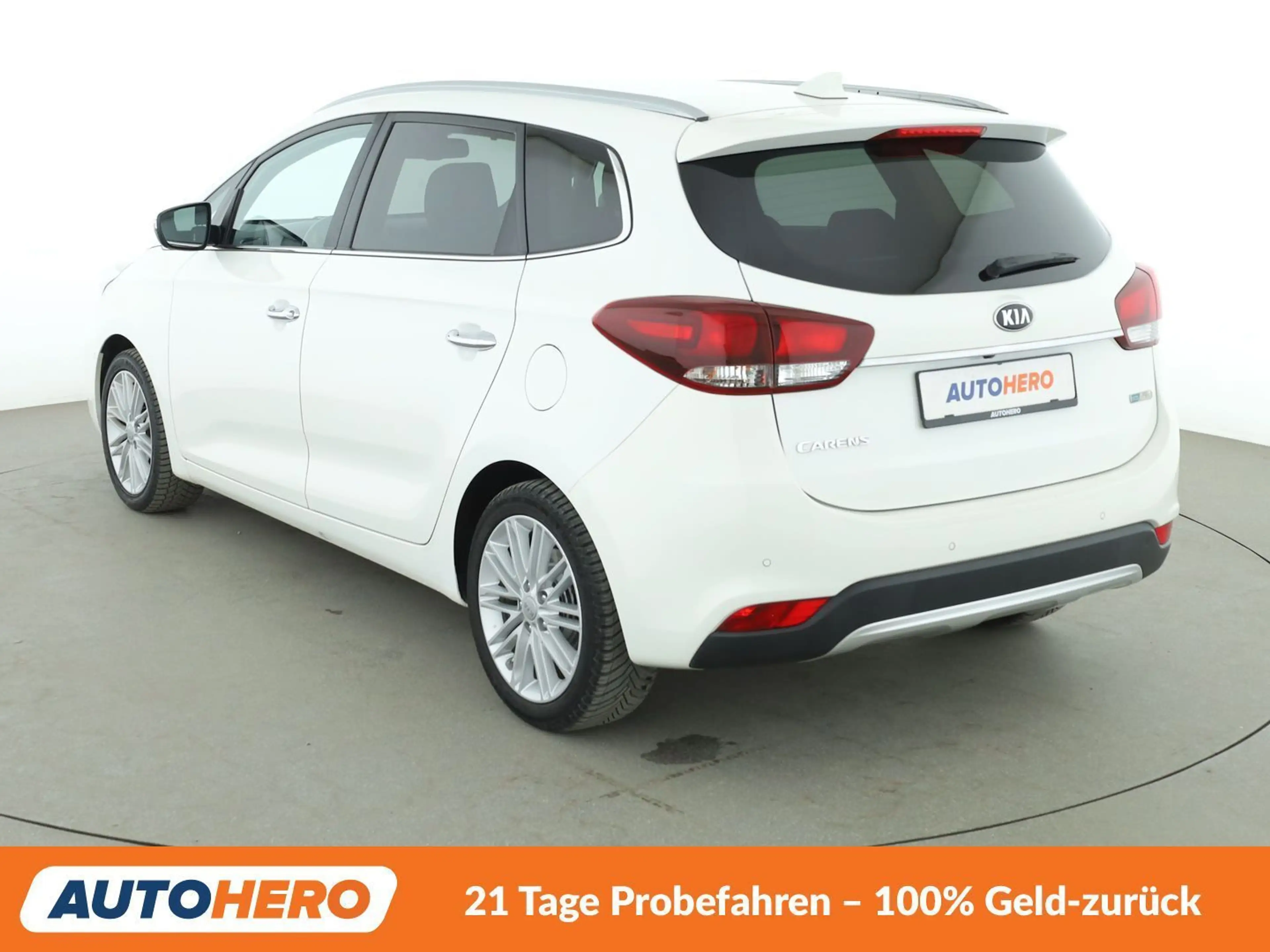 Kia Carens 1.6 GDI Vision*NAVI*SPUR*PDC*SHZ*KLIMA*TEMPO* — photo 4