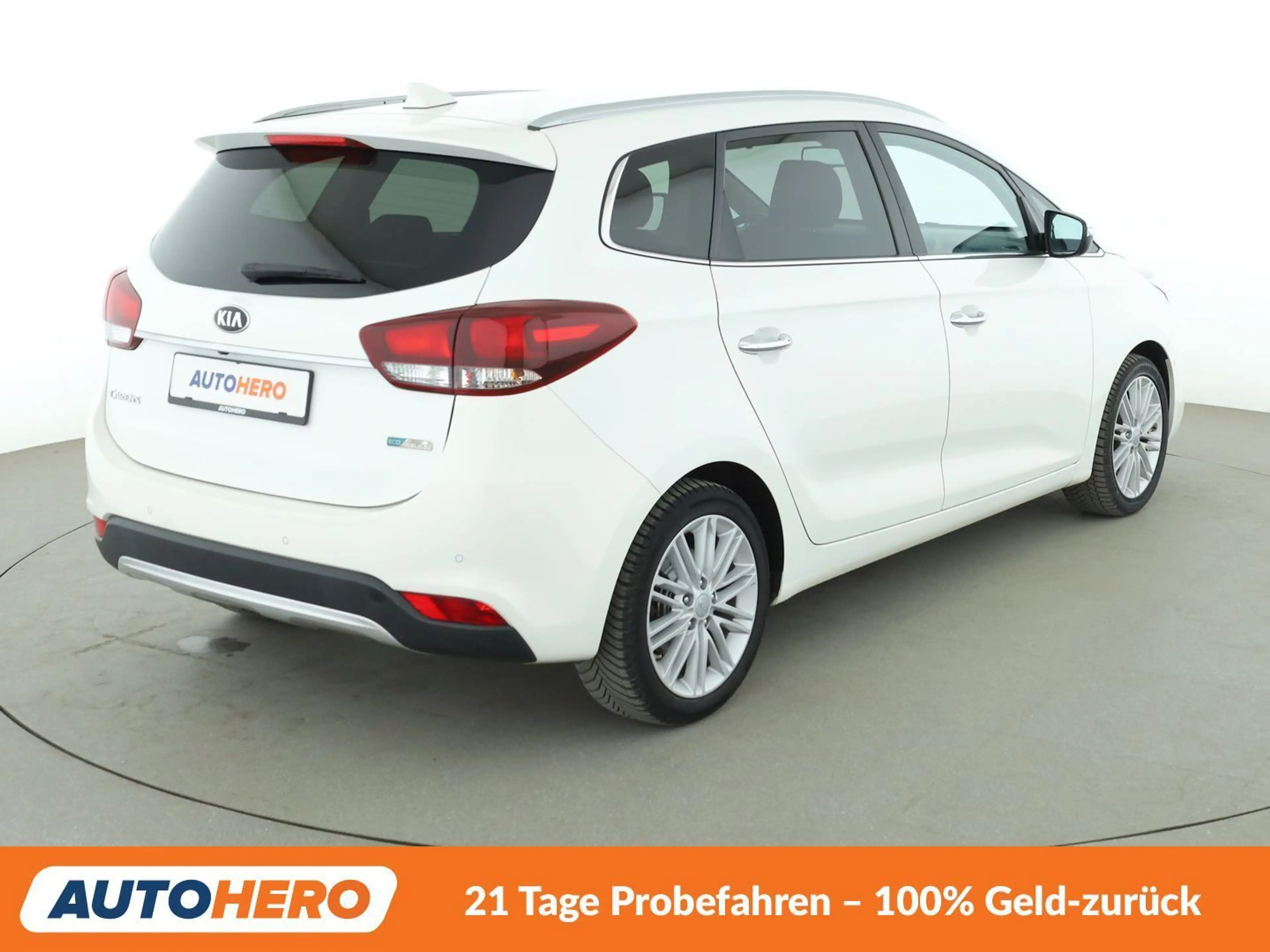 Kia Carens 1.6 GDI Vision*NAVI*SPUR*PDC*SHZ*KLIMA*TEMPO* — photo 6