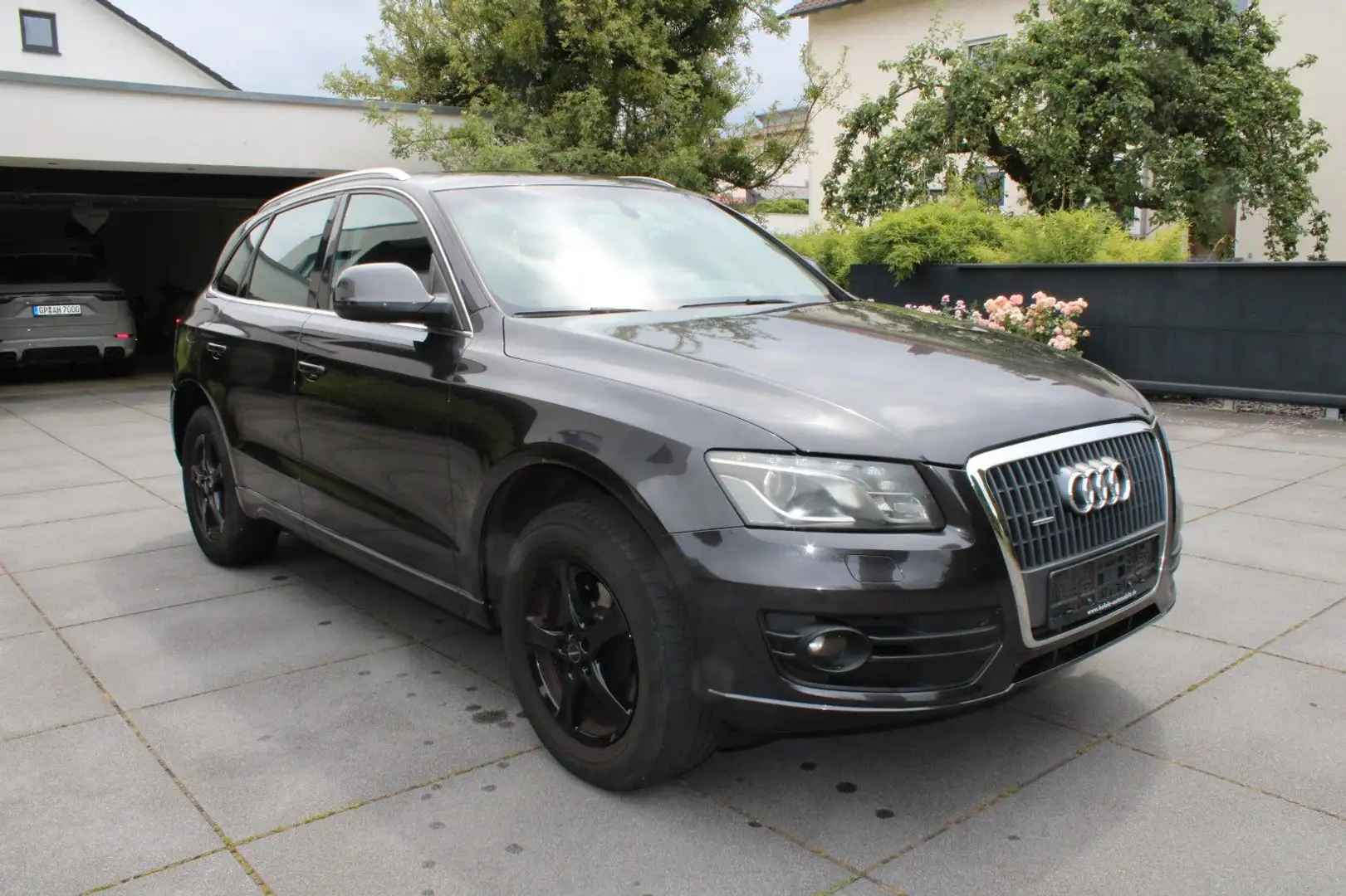 Audi Q5 2.0 TDI  quattro*TEMPO/NAVI/AHK/SHZ* Gri - 2