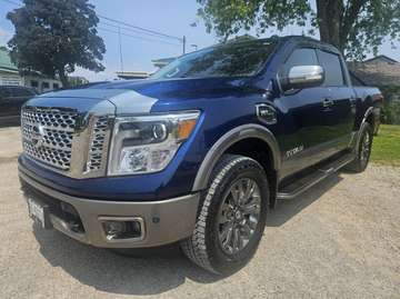 4WD Crew Cab Platinum Reserve