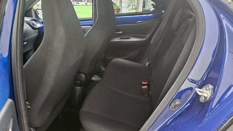 Toyota Aygo X Pulse Navi Klimaauto Kamera Sitzhzg DAB — photo 15