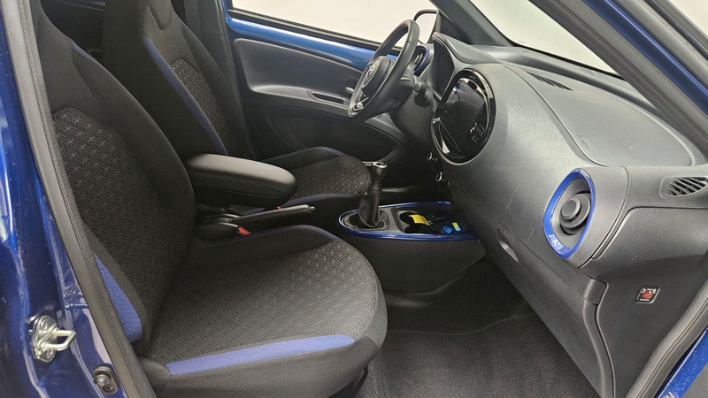 Toyota Aygo X Pulse Navi Klimaauto Kamera Sitzhzg DAB — photo 12