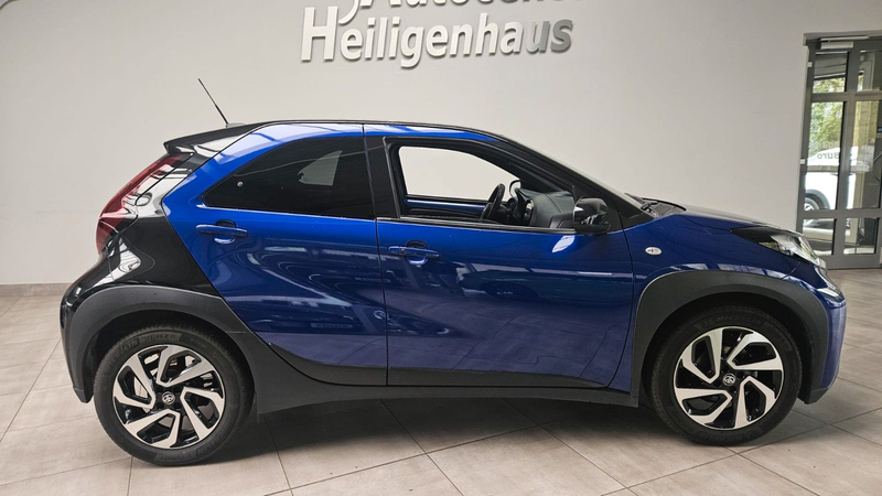 Toyota Aygo X Pulse Navi Klimaauto Kamera Sitzhzg DAB — photo 3