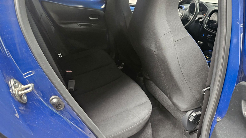 Toyota Aygo X Pulse Navi Klimaauto Kamera Sitzhzg DAB — photo 13