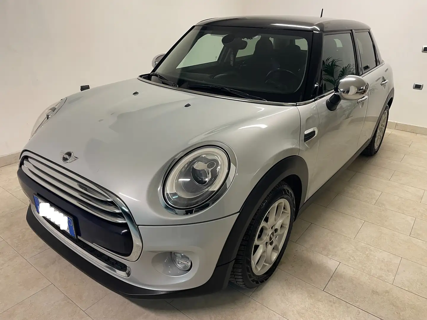 MINI Cooper D Mini D 5p 1.5 116 CV Business XL Full Tagliandata Gris - 1