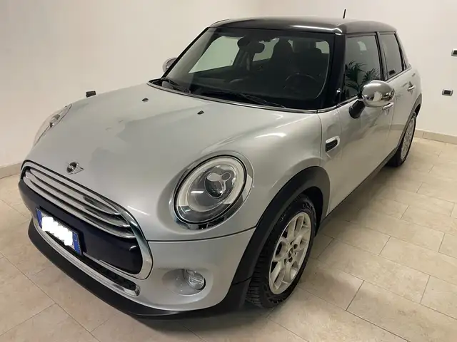 MINI Cooper D Mini D 5p 1.5 116 CV Business XL Full Tagliandata