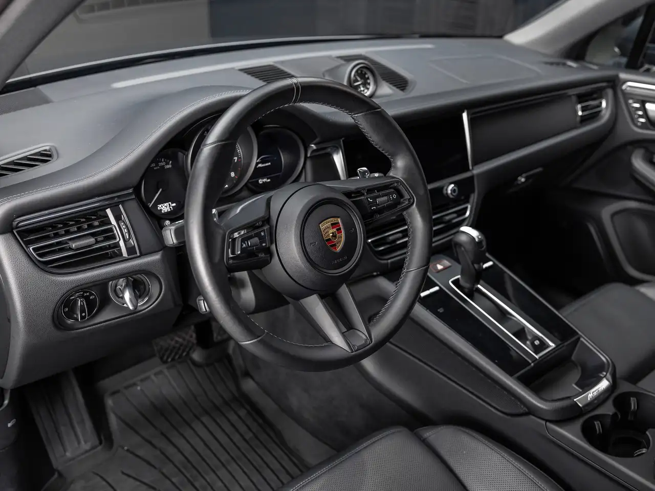 Porsche Macan снимка Porsche Macan