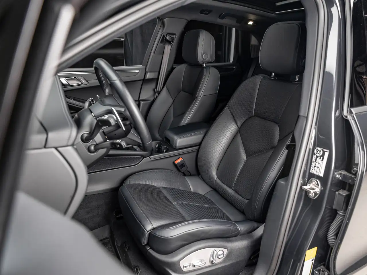 Porsche Macan снимка Porsche Macan