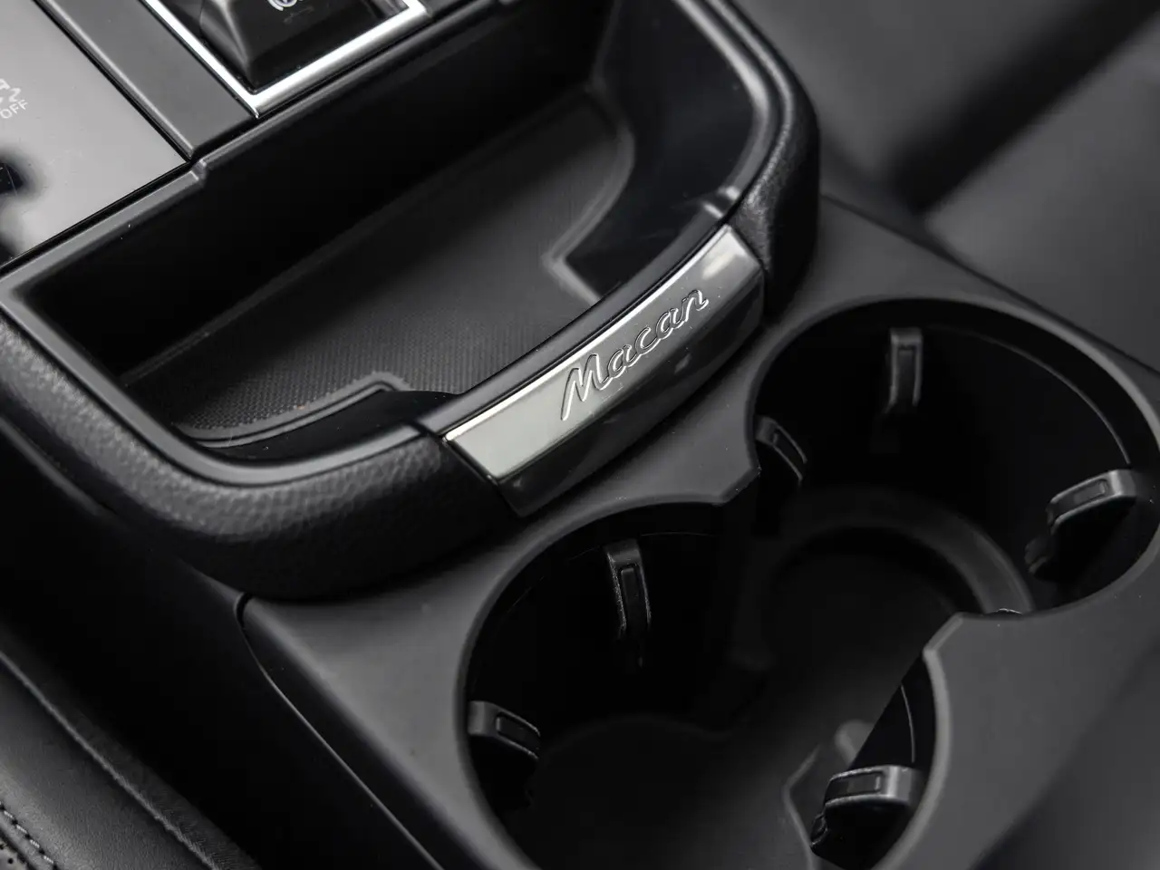 Porsche Macan снимка Porsche Macan
