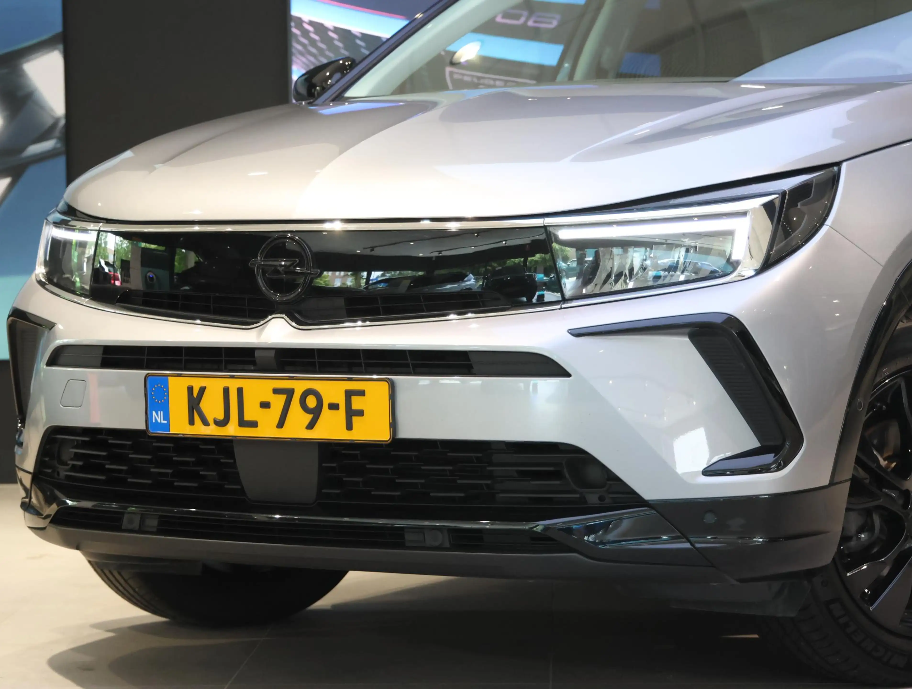 Opel Grandland SUV GS Line 130 pk Automaat | AGR Comfortstoelen | — photo 6