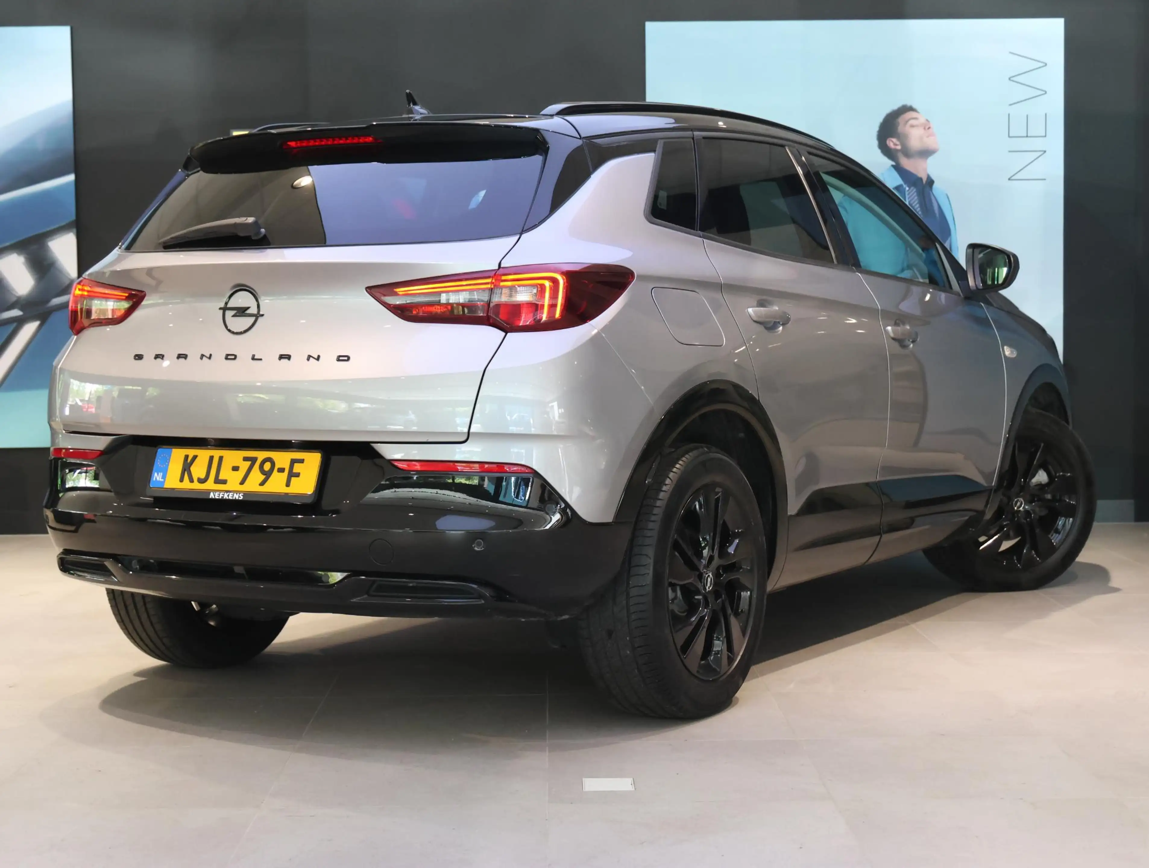 Opel Grandland SUV GS Line 130 pk Automaat | AGR Comfortstoelen | — photo 3