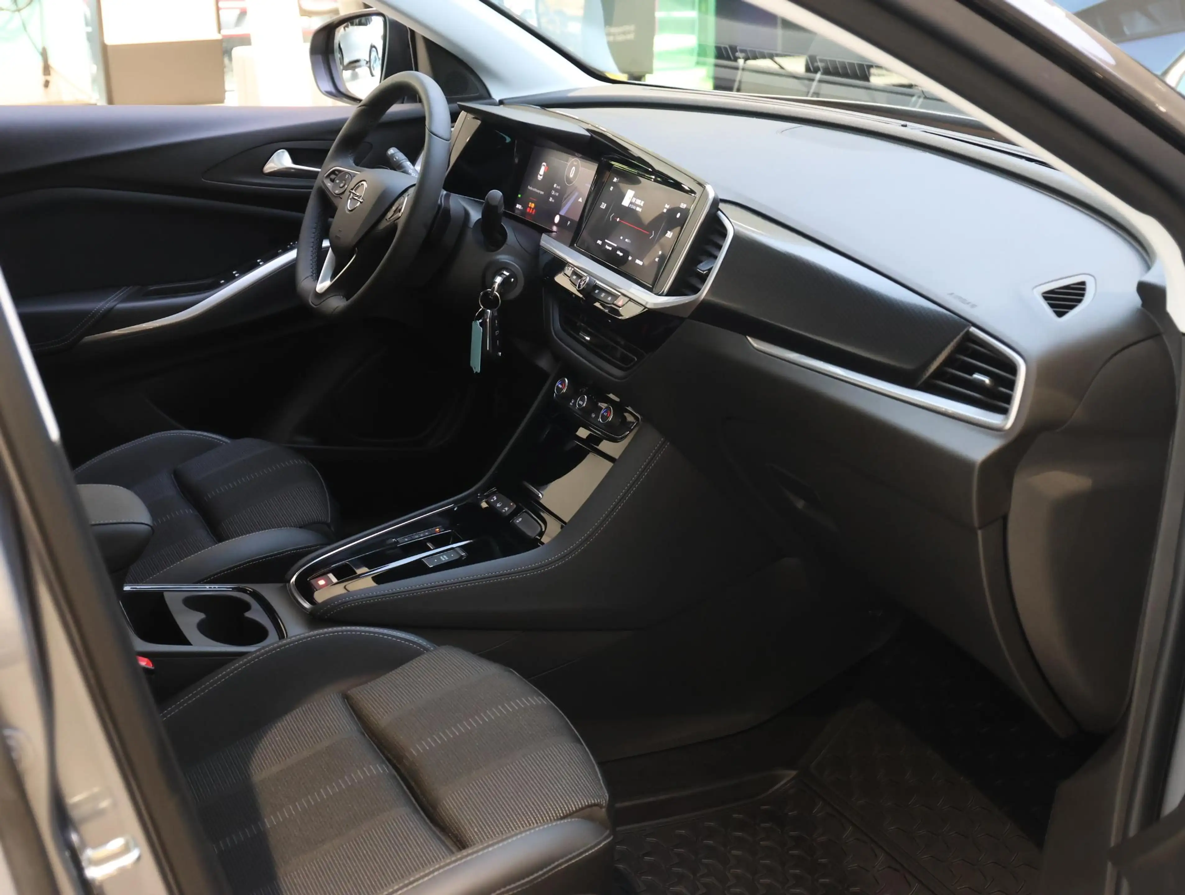 Opel Grandland SUV GS Line 130 pk Automaat | AGR Comfortstoelen | — photo 9