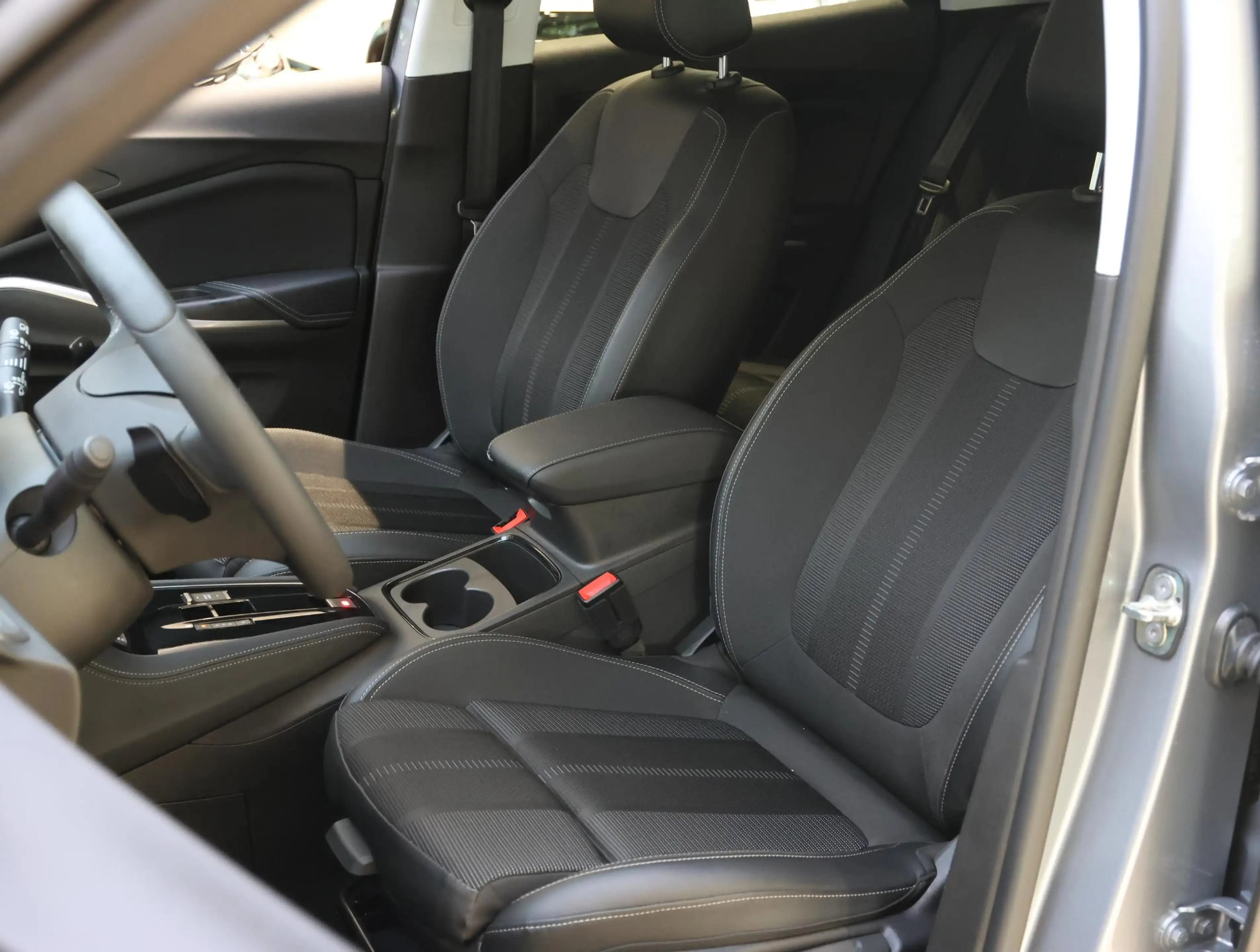 Opel Grandland SUV GS Line 130 pk Automaat | AGR Comfortstoelen | — photo 12